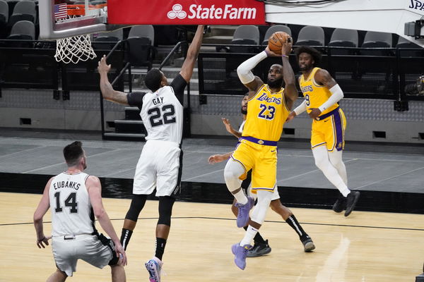 NBA: Los Angeles Lakers at San Antonio Spurs