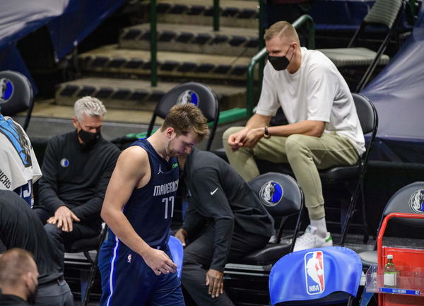 NBA champion Dallas Mavericks boast WWE Championship