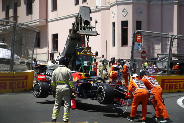 Azerbaijan Gp After Verstappen Leclerc Bit The Dust What Makes Turn 15 In Baku Crash Prone Essentiallysports