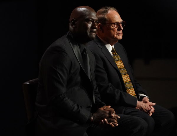 NBA: The Naismith Memorial Basketball Hall of Fame-Enshrinement