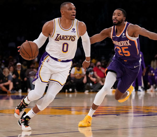 NBA: Preseason-Phoenix Suns at Los Angeles Lakers