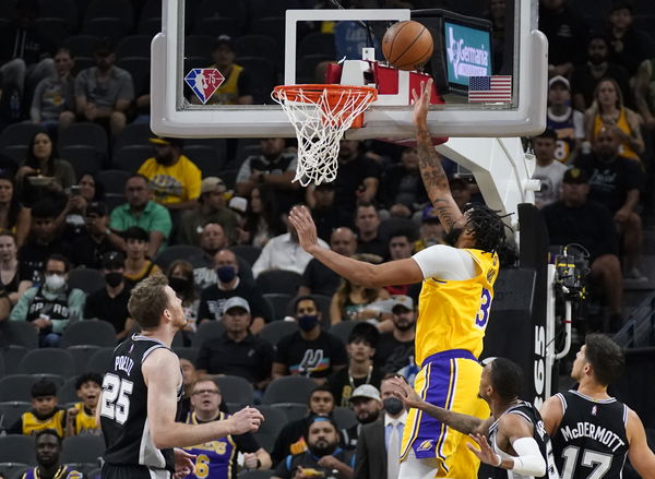 NBA: Los Angeles Lakers at San Antonio Spurs