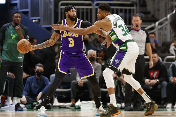 NBA: Los Angeles Lakers at Milwaukee Bucks