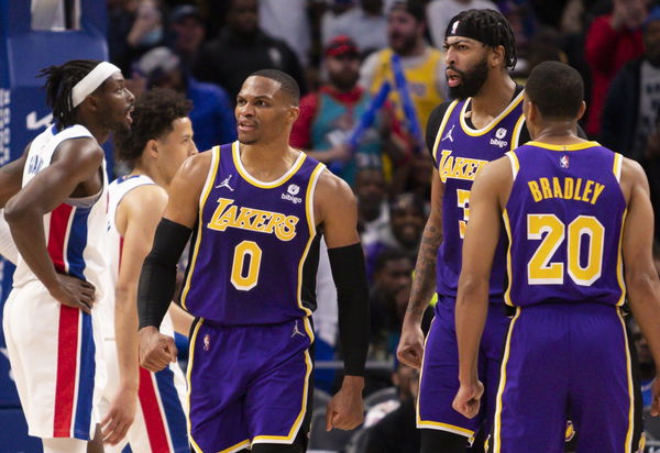 NBA: Los Angeles Lakers at Detroit Pistons