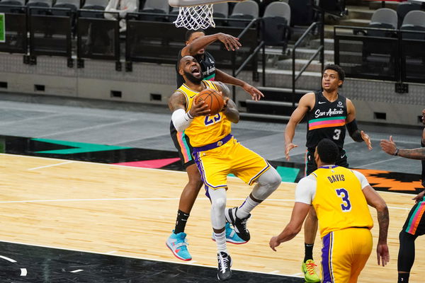 NBA: Los Angeles Lakers at San Antonio Spurs