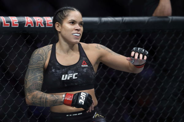 Amanda Nunes v Germaine de Randamie