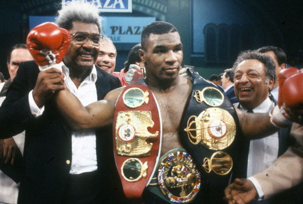 WBA, WBC and IBF &#8211; Heavyweight Tittle Fight &#8211; Mike Tyson v Carl Williams