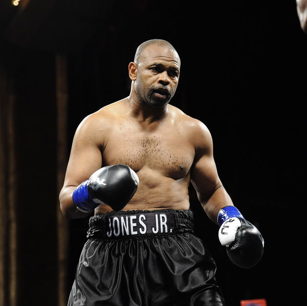 Roy Jones Jr. Ready to Fight Professionally Again, Awaiting to Be