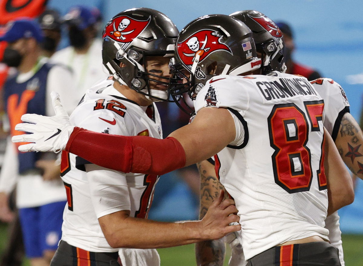 Rob Gronkowski and Tom brady of the Tampa Bay Buccaneers