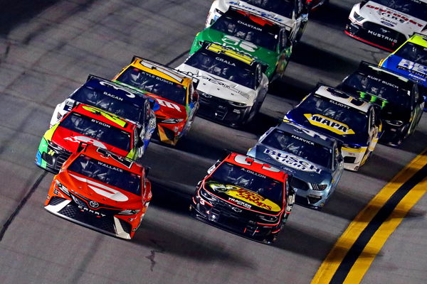 NASCAR: Bluegreen Vacations Duel 2