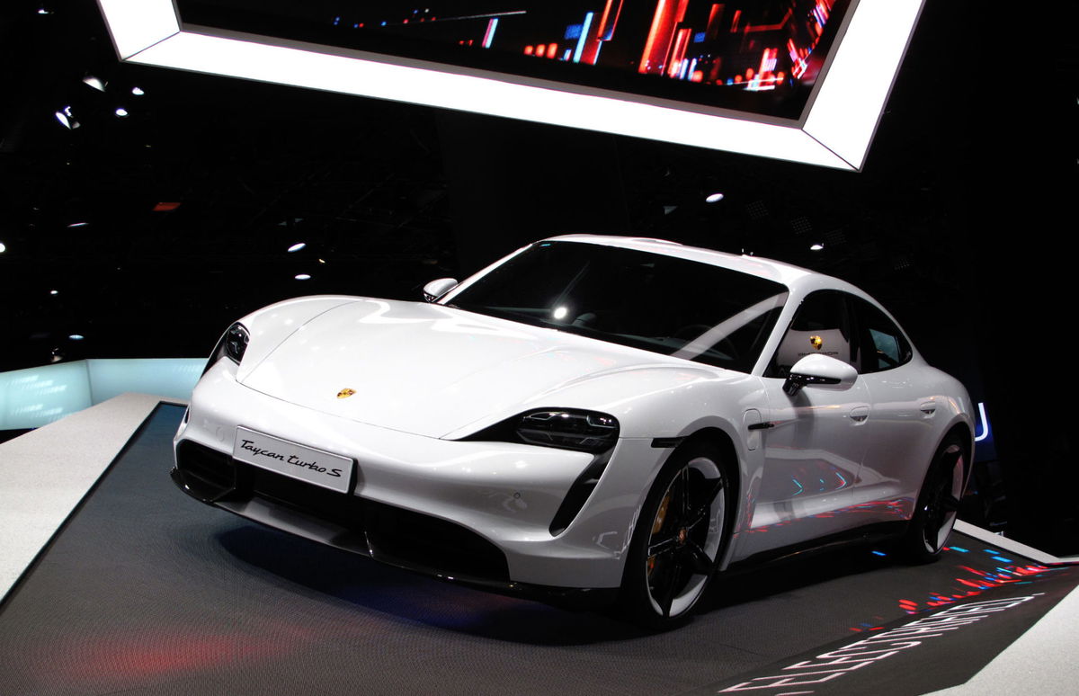 lewis hamilton porsche