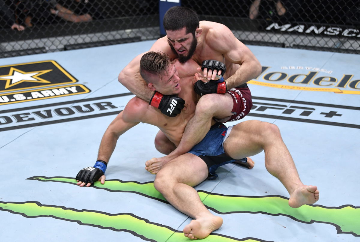 https://sportsandworld.com/khabib-nurmagomedov-explains-the-state-of-the-ufc-lightweight-division.html