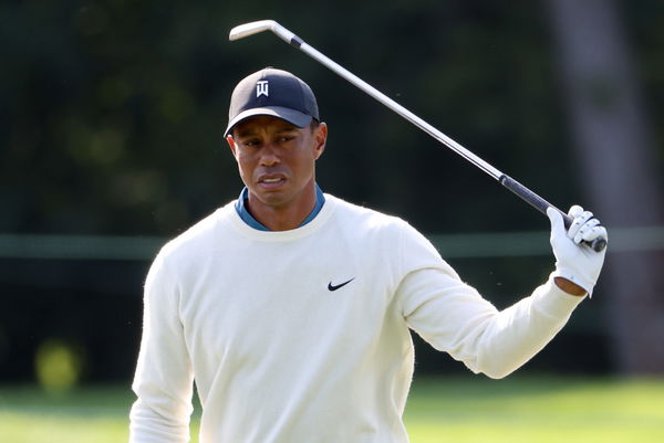 uitglijden Minimaal Inzet Tiger Woods' Biggest Rival Phil Mickelson Once Lashed Out At His Nike Golf  Clubs: 'He Has Inferior Equipment' - EssentiallySports