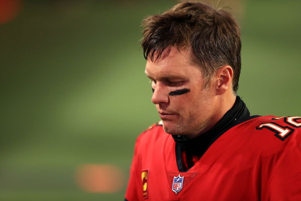 Reports: Buccaneers' Tom Brady played 2020 season on torn MCL