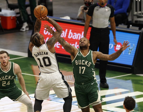 NBA: San Antonio Spurs at Milwaukee Bucks