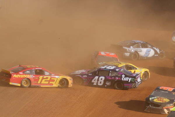 NASCAR: Food City Dirt Race