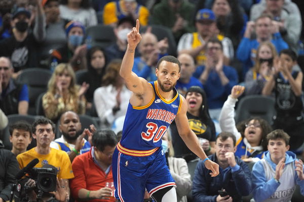 Check Out The Photos Warriors' Steph Curry Tweeted On Thanksgiving -  Fastbreak on FanNation