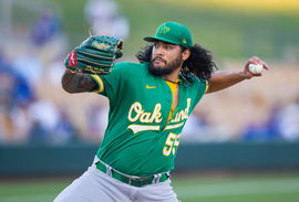 2022-03-30T033449Z_1573947350_MT1USATODAY17988500_RTRMADP_3_MLB-SPRING-TRAINING-OAKLAND-ATHLETICS-AT-LOS-ANGELES-DODGERS-scaled