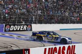 NASCAR: DuraMAX Drydene 400