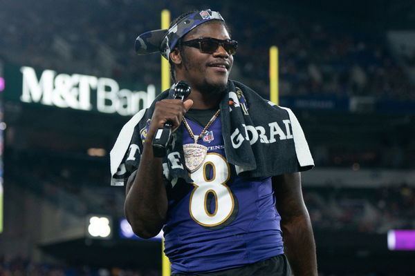 Cleveland Really Screwed Ravens On This One”: NFL Twitter Erupts As Lamar  Jackson Reportedly Rejects A $290 Million Contract With the Baltimore  Ravens - EssentiallySports