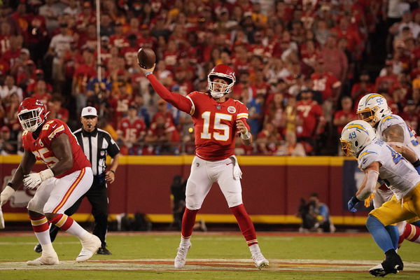 NFL: Los Angeles Chargers at Kansas City Chiefs