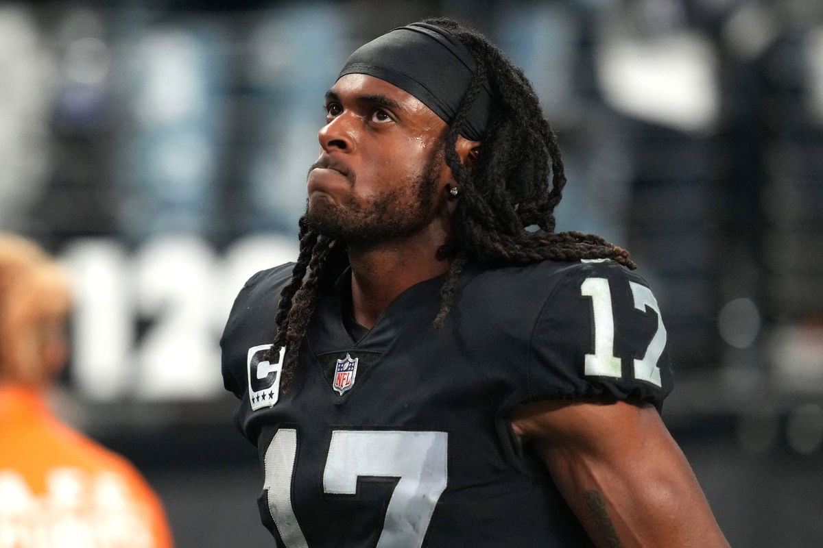 Raiders' Davante Adams blasts Bills' Taylor Rapp for 'completely