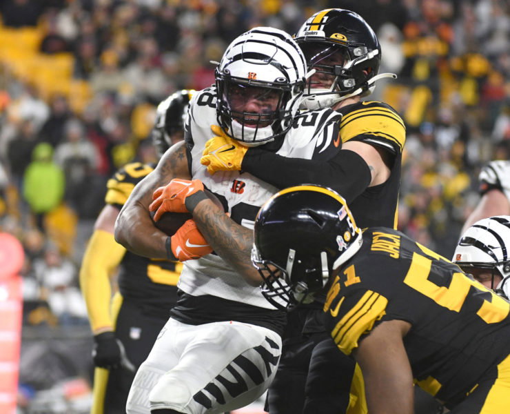 Super Bowl Runner Up Bengals Face Mixed Feelings As Ja'Marr Chase Looks Hopeful But Joe Mixon Does Not for Titans Match-Up - EssentiallySports