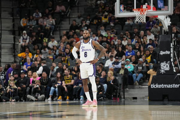 NBA: Los Angeles Lakers at San Antonio Spurs