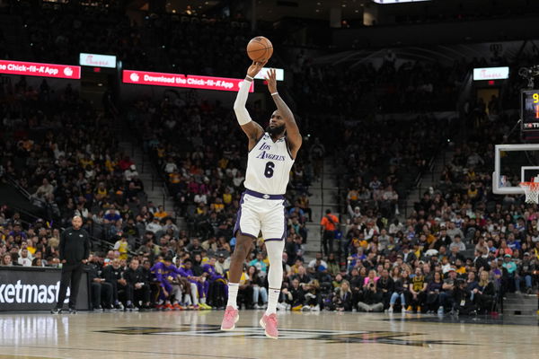 NBA: Los Angeles Lakers at San Antonio Spurs