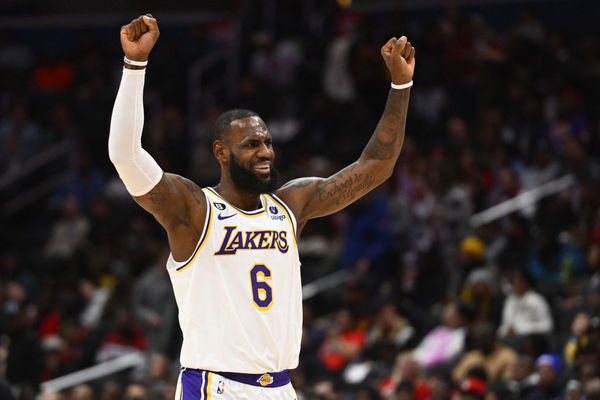 LeBron rises to second place in Christmas Day scoring