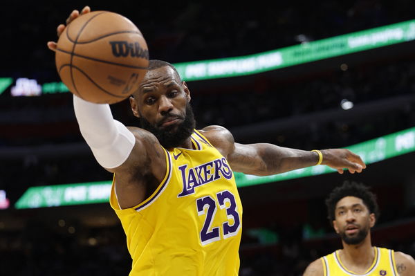 NBA: Los Angeles Lakers at Detroit Pistons