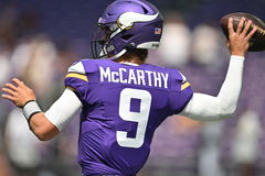 NFL: Las Vegas Raiders at Minnesota Vikings