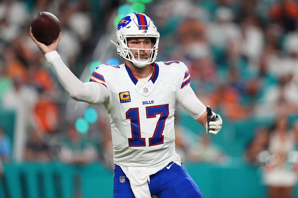 NFL: Buffalo Bills at Miami Dolphins