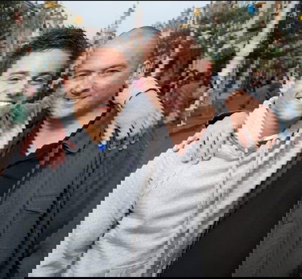 2647b905-f755-4587-9d07-d00354245c2c