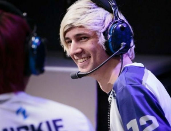 xQc sets new personal best on Minecraft speedrun, approximately 30 seconds behind Forsen's record