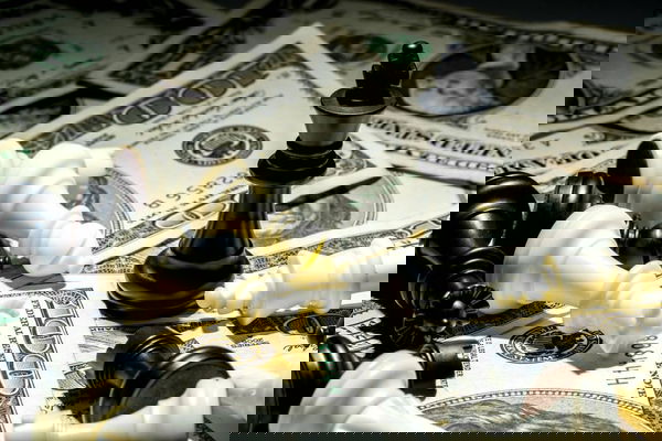 Play Chess & Earn Money!