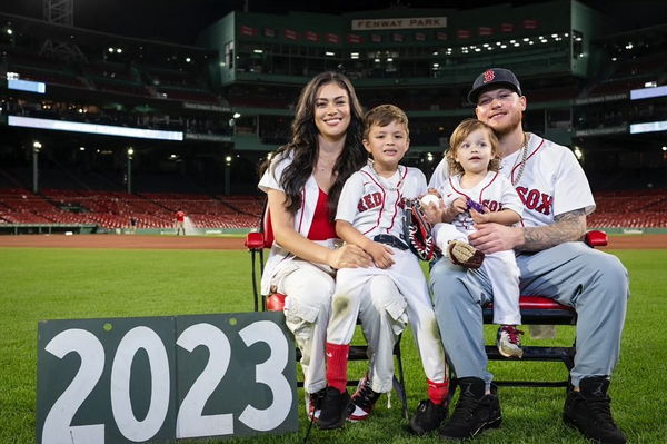 Alex Verdugo and Girlfriend Yamille