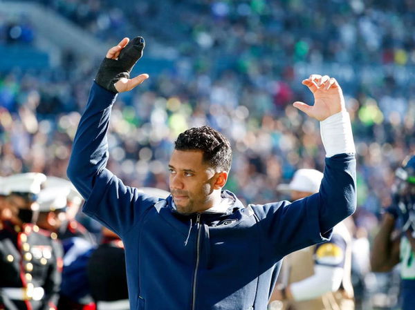 Seahawks QB Russell Wilson 'making progress' in his recovery from finger  surgery, Pete Carroll says