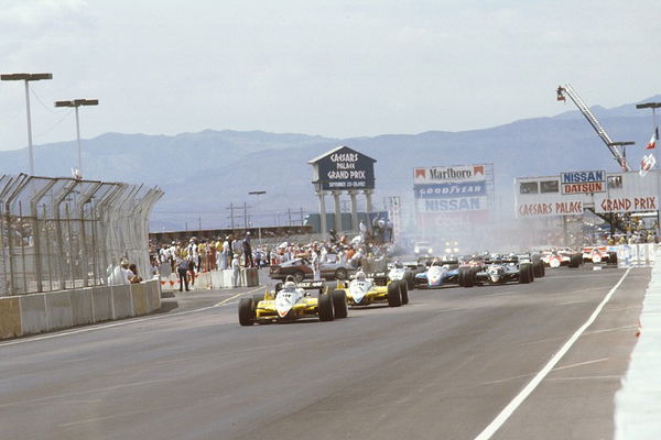 PHOTOS: Remember when F1 was held on Las Vegas Strip at Caesars Palace Grand  Prix?