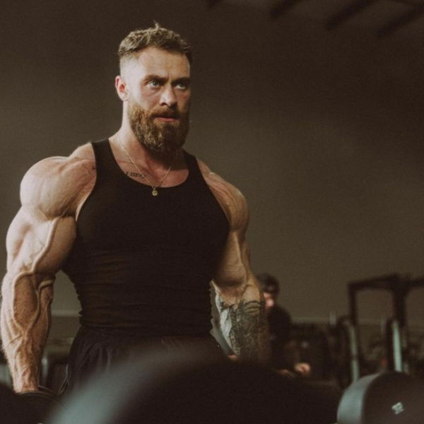 Chris Bumstead Executes A Perfect Chest Workout For 2023 Olympia