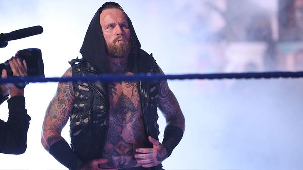 Aleister Black returns to WWE SmackDown