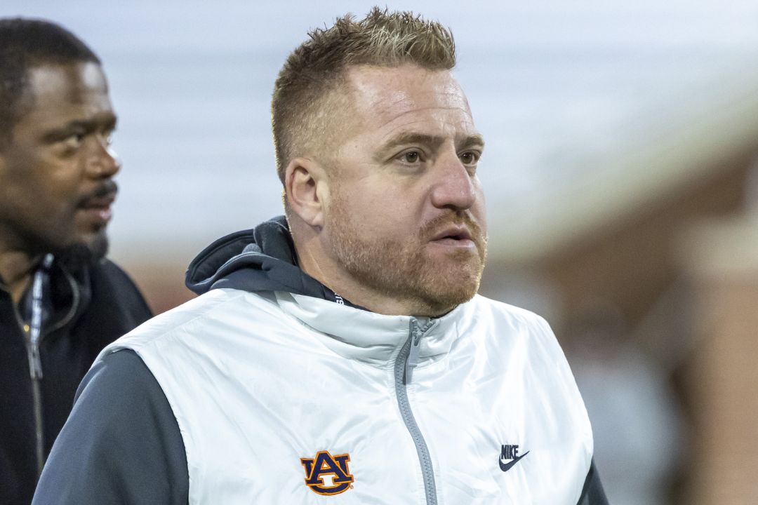 Auburn LB Reveals Clear Difference Between Alex Golesh and Hugh Freeze After First Practice