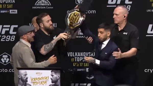 Alexander Volkanovski and Ilia Topuria