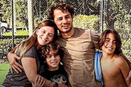 Alexandre Pantoja and hsi family