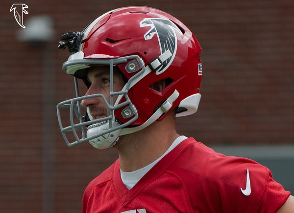 Atlanta Falcons in red helmet