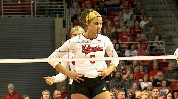 How Do You Know When to Rotate in Volleyball? Proven Strategies Unveiled!