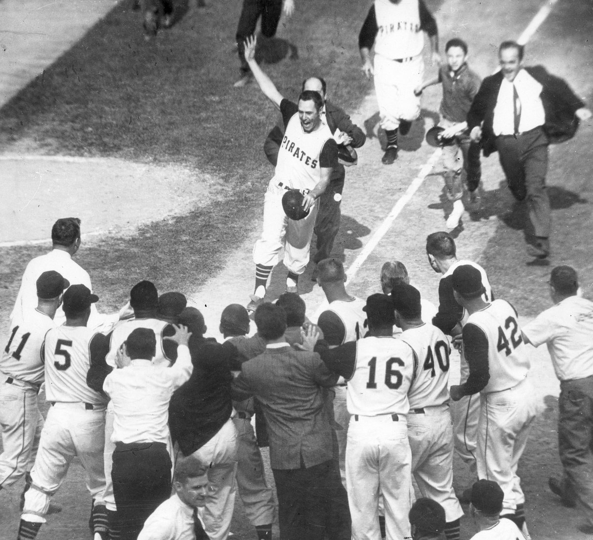 Pittsburgh Pirates Pay Homage to Pioneer Behind 2 World Series With Heartfelt Gesture