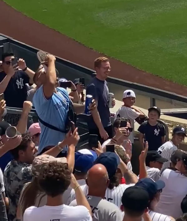 Blue Jays fan doing shoey