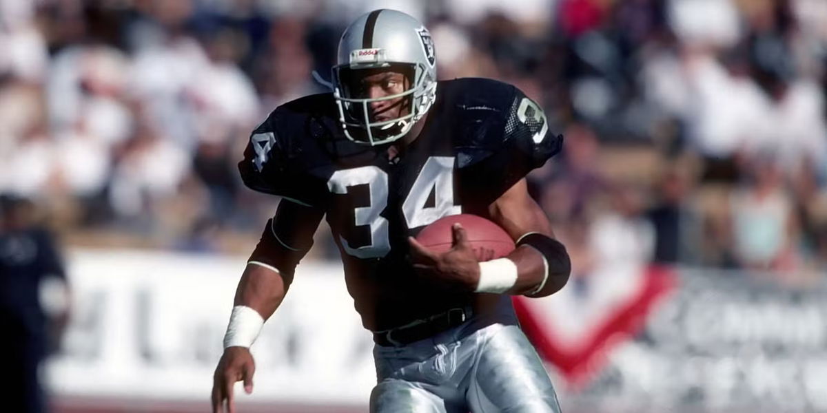 Raiders Legend Bo Jackson Announces Concerning Health Struggle After Cancer Battle