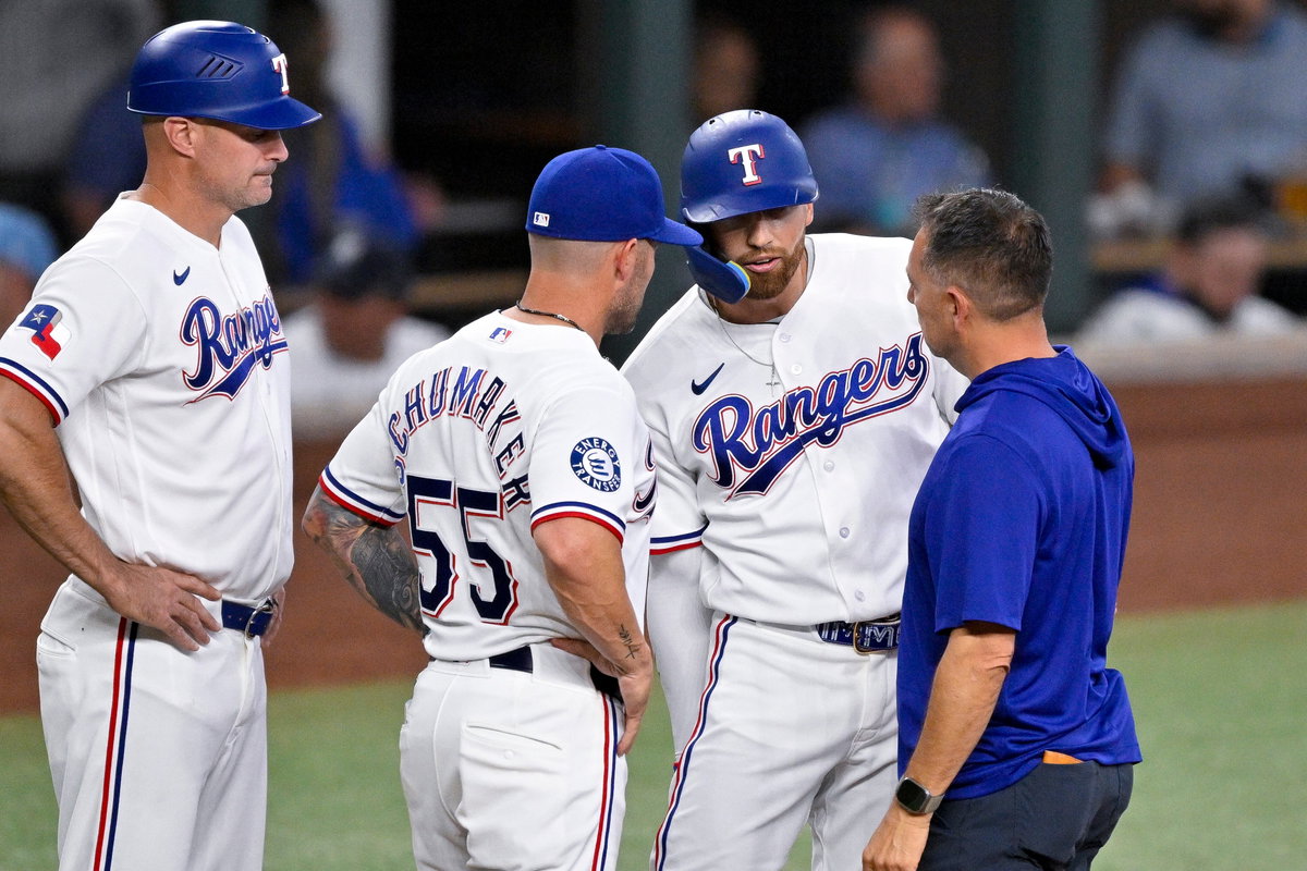Scary Scenes Emerge as $46M Royals Star Takes Bitter Blow to Head Against Ex-Teammate Brandon Nimmo